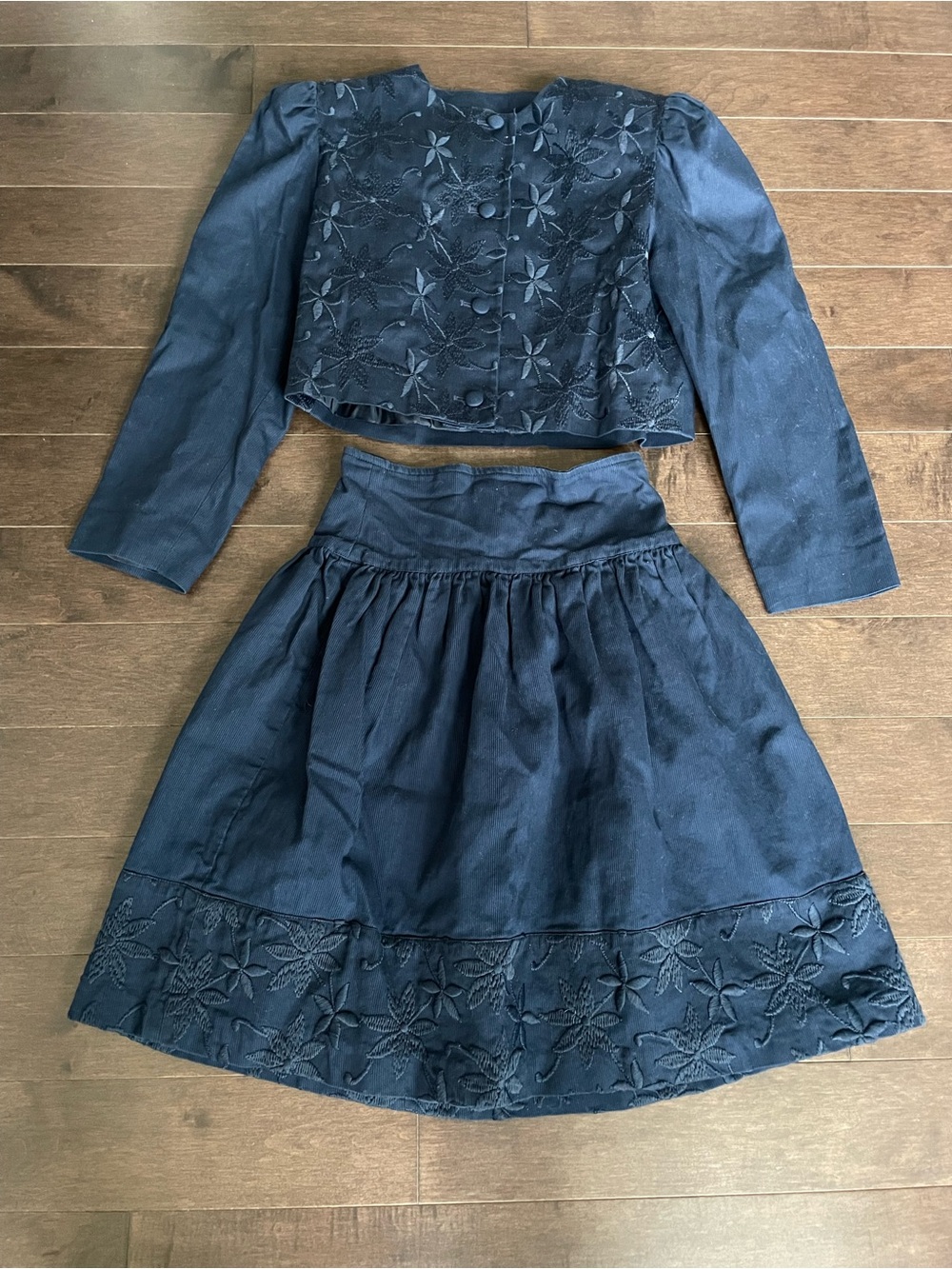 Laura Biagiotti Jr Large 2 Piece Top & Skirt Navy Embroidered Set